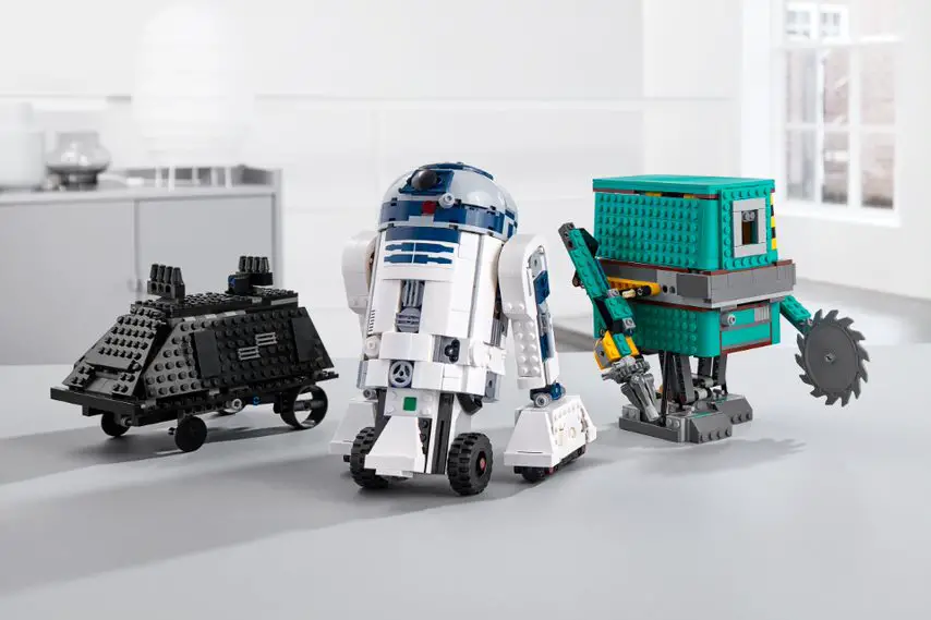 LEGO Star Wars BOOST Droid Commander Set Takes The Force To A New Level