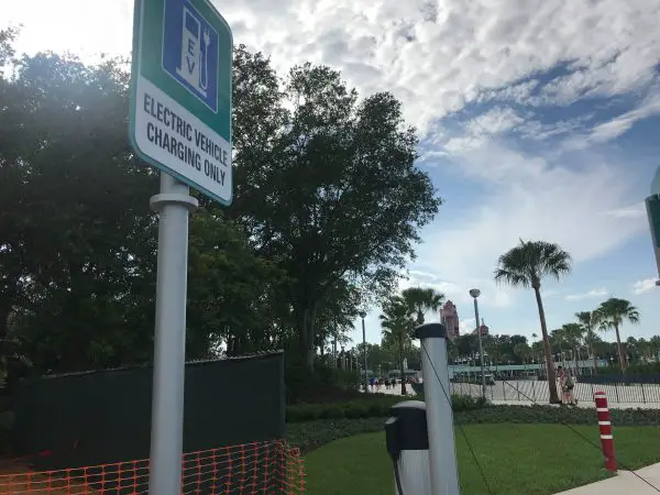 Electric Vehicle Parking At Hollywood Studios