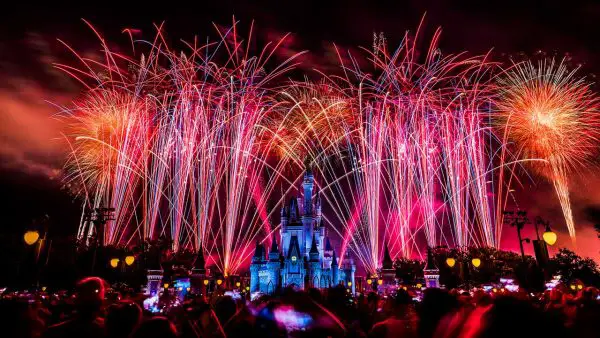 Watch the Fourth of July Fireworks LIVE at the Magic Kingdom