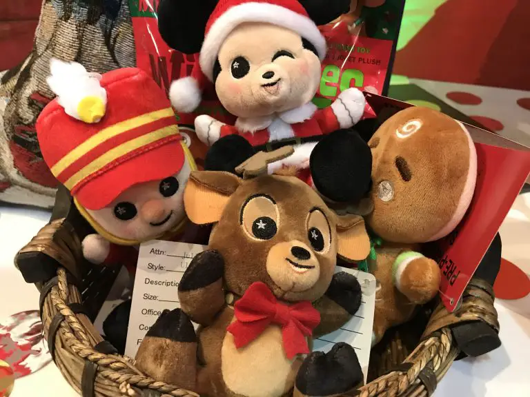 Fabulous Disney Holiday Merchandise Revealed At Disney S Christmas In July Chip And Company