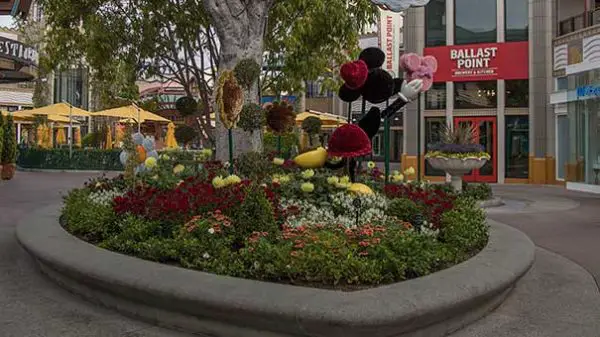 Mickey and Friends Art Pops Up in Downtown Disney District at Disneyland Resort