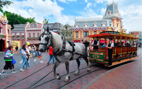 Disneyland Has a New Horse Working on Main Street, U.S.A!