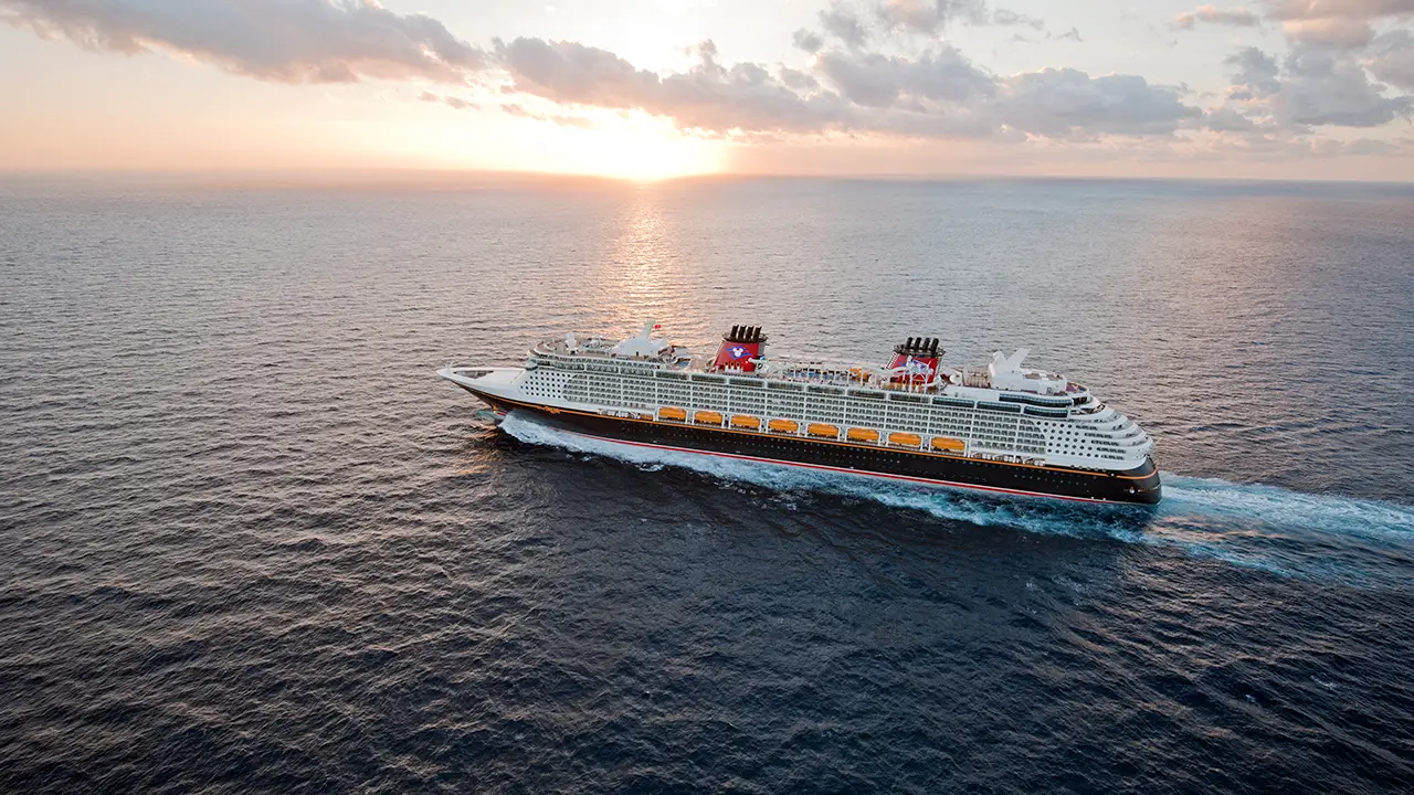 Top 5 Reasons to Sail Into the Sunset on the Disney Dream