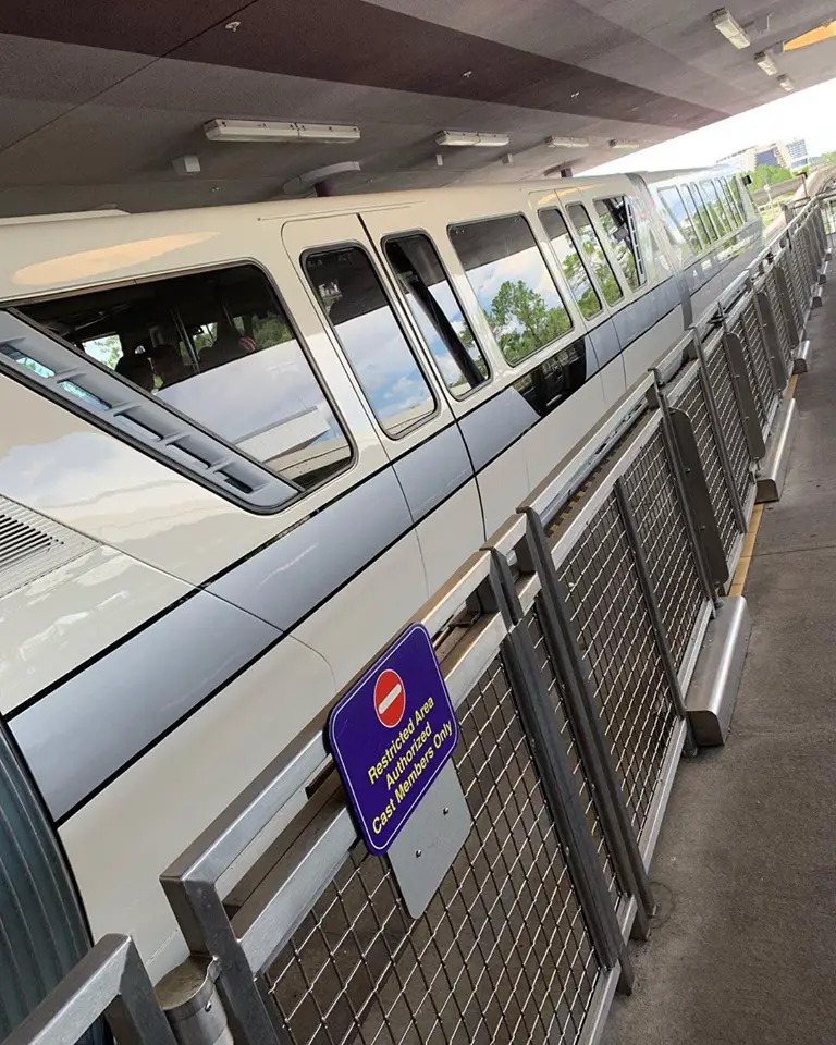 WDW Monorail Silver Upgrade