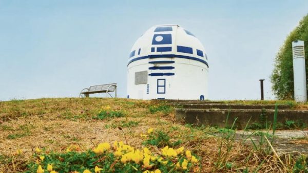Mega Star Wars Fan and German Professor Paints Observatory Like R2-D2