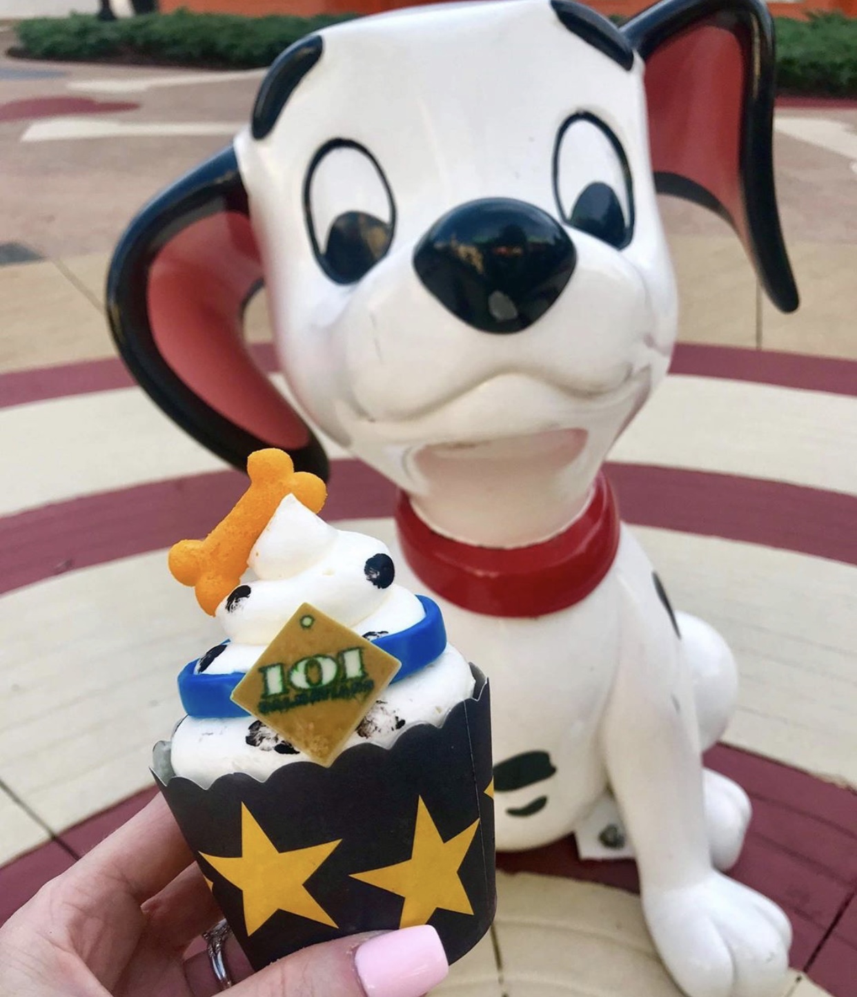 New 101 Dalmatians Cupcake At All-Star Movies Resort