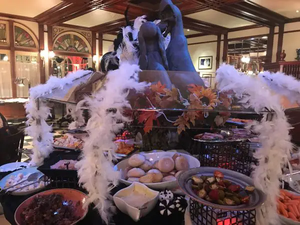 Is Cruella’s Halloween Hide-A-Way Worth The Additional Price During MNSSHP?
