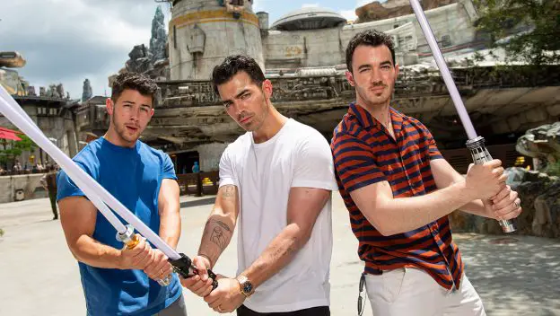Jonas Brothers Visit Batuu At Disney’s Hollywood Studios