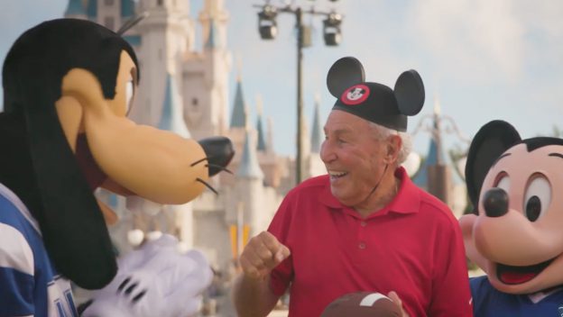 Magic Kingdoms Allows Signs One Day Only For ‘College Gameday’