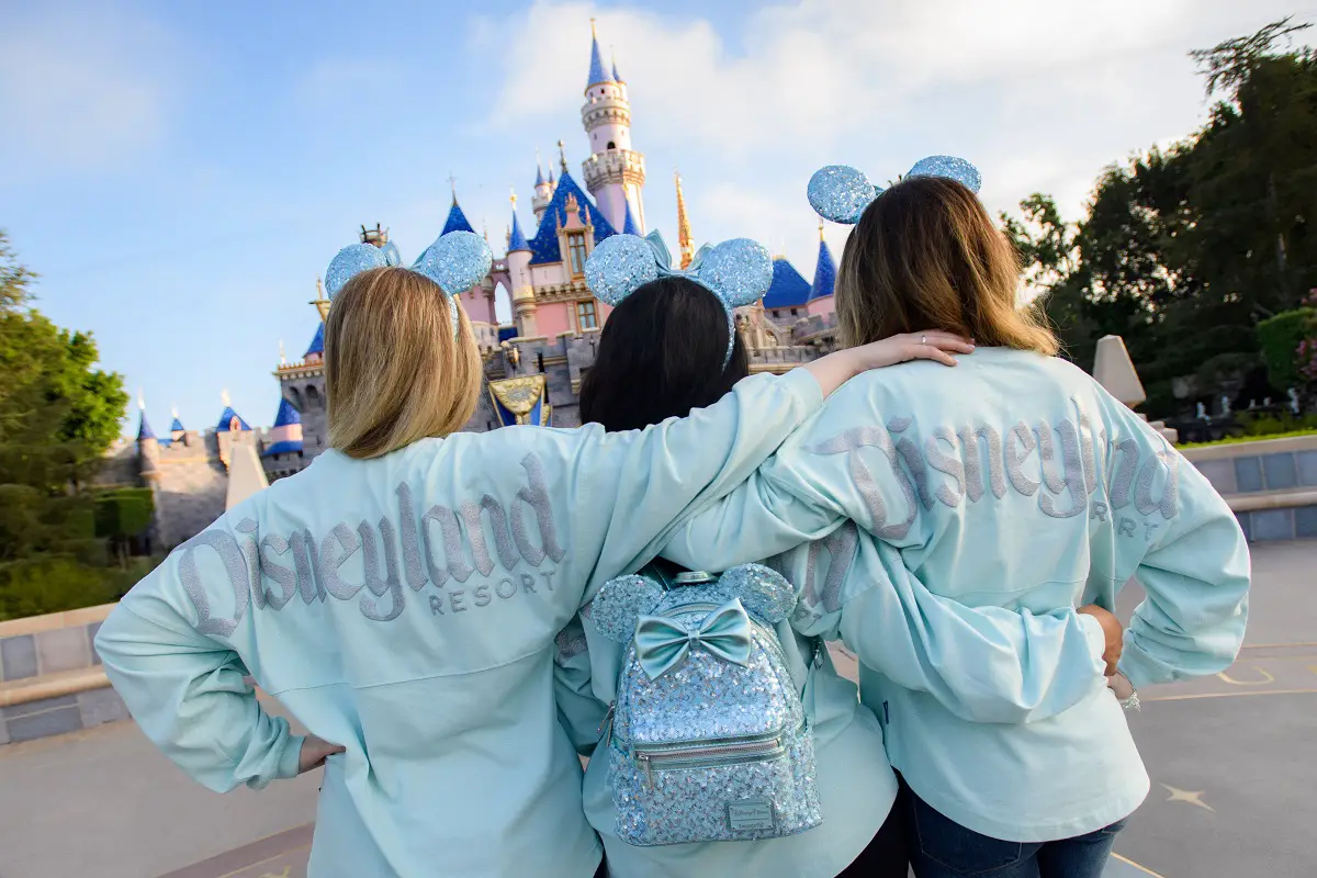 Disney Arendelle Aqua Collection Is Frosty And Fabulous