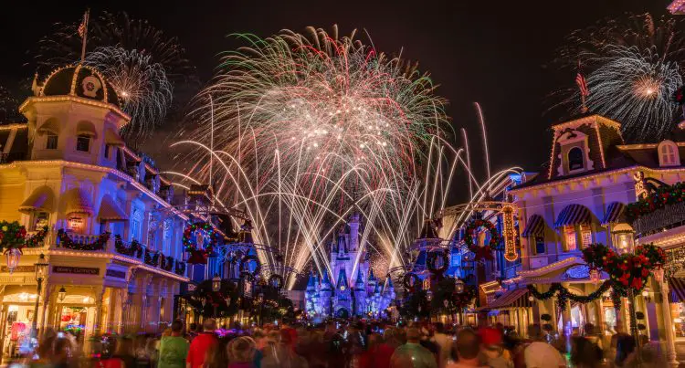 Holiday Magic Awaits at the 2019 Mickey’s Very Merry Christmas Party