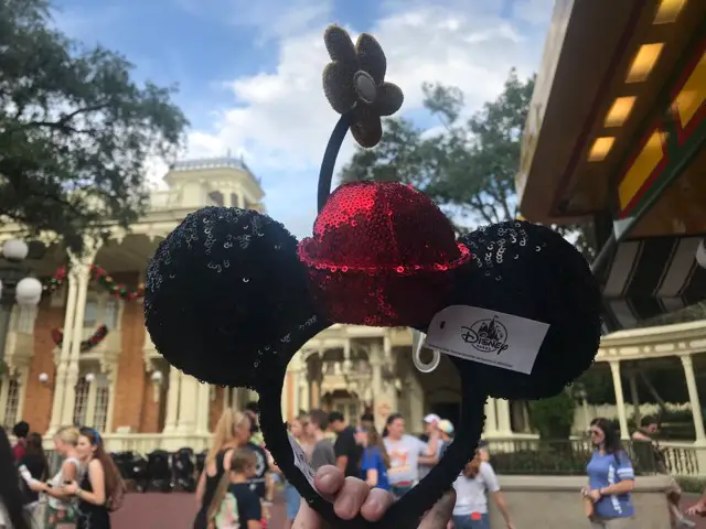 New Vintage Minnie Mouse Ears Sparkle With A Classic Look
