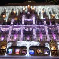 SAKS and DISNEY Celebrate the Season with Disney’s “FROZEN 2” and a Very Special Unveiling Performance by Idina Menzel