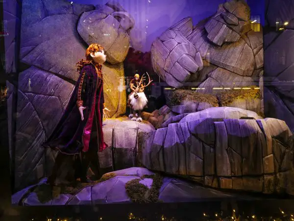 SAKS FIFTH AVENUE CELEBRATES ANNUAL HOLIDAY WINDOW UNVEILING WITH DISNEY’S “FROZEN 2”: WITH SPECIAL PERFORMANCE BY IDINA MENZEL