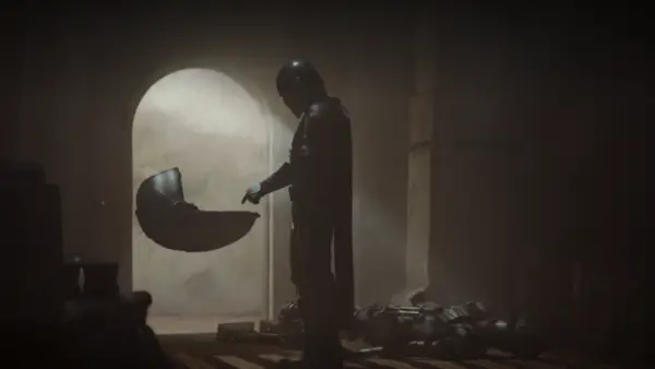 'The Mandalorian' Showrunner's Discuss How They Kept "Baby Yoda" a Secret