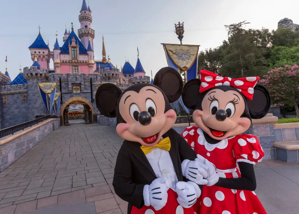 Limited-Time Offer for Disney Visa Cardmembers at Disneyland Resort