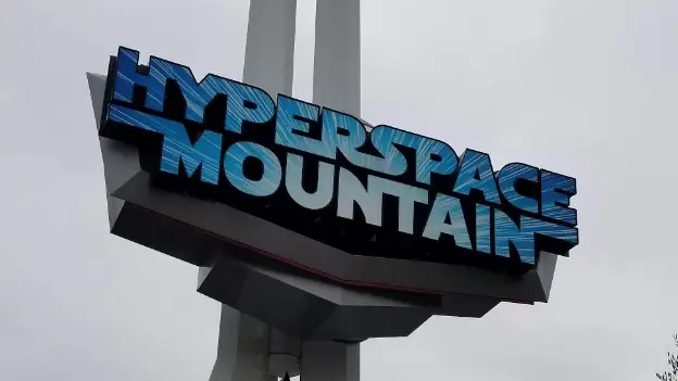 Hyperspace Mountain Overlay being removed to make way for Classic Space Mountain