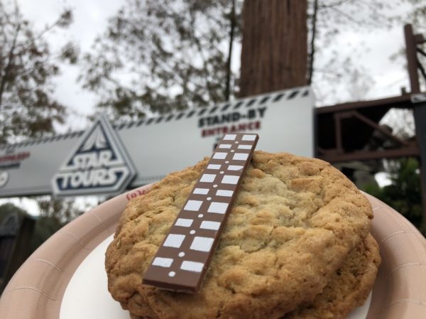 New Wookiee Oatmeal Cookie Sandwich at Disney’s Hollywood Studios