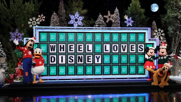 Contestants Win Disney Vacations on "Wheel of Fortune" Secret Santa Week