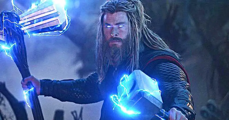 Chris Hemsworth’s Wife Claims He Stole 5 ‘Mjolnir’ Hammers From Marvel