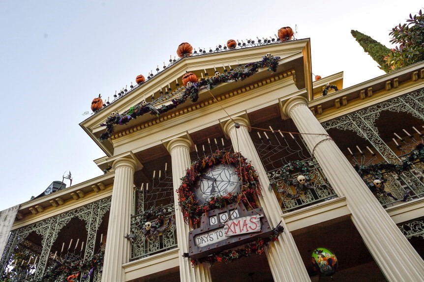 Haunted Mansion At Disneyland Will Close For A Lengthy Refurbishment
