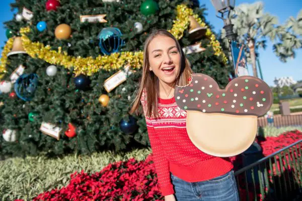 Special Holiday Photo Ops Featured Around Walt Disney World
