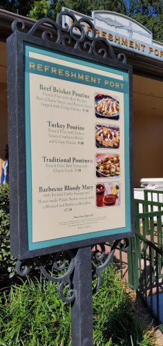 Enjoy Holiday Eats and Drinks at Refreshment Port