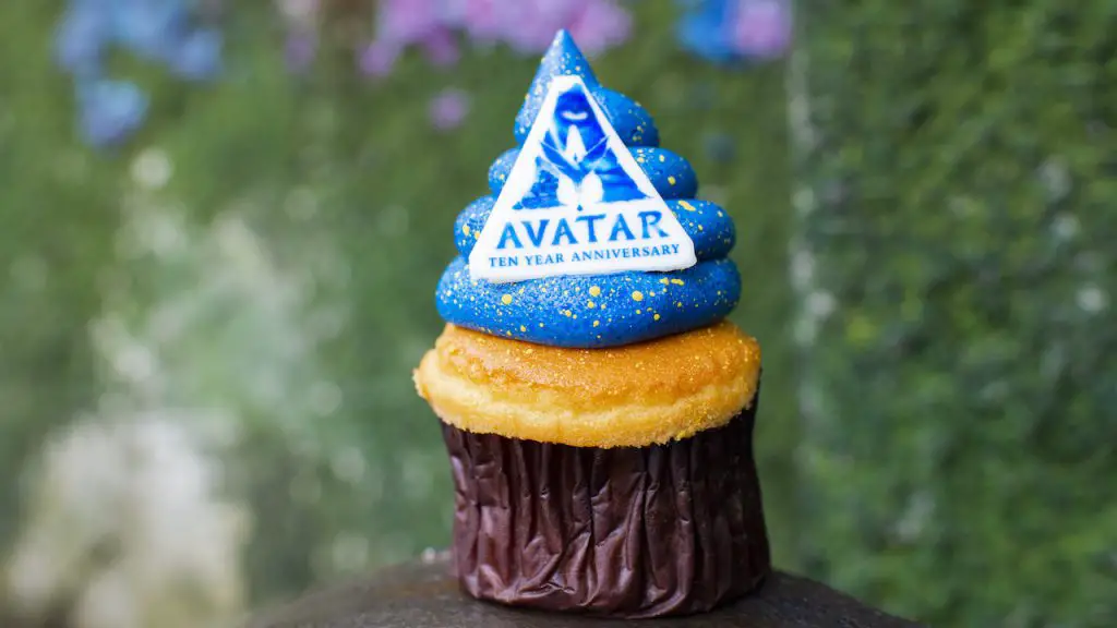 Celebrate the 10-year Anniversary of ‘Avatar’ at Disney’s Animal Kingdom with this special cupcake and merch