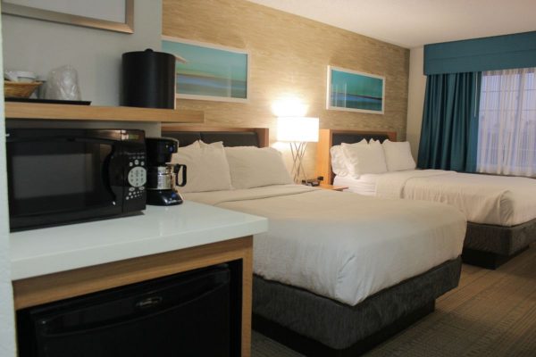 Holiday Inn Anaheim Resort presents The Practically Perfect Package!