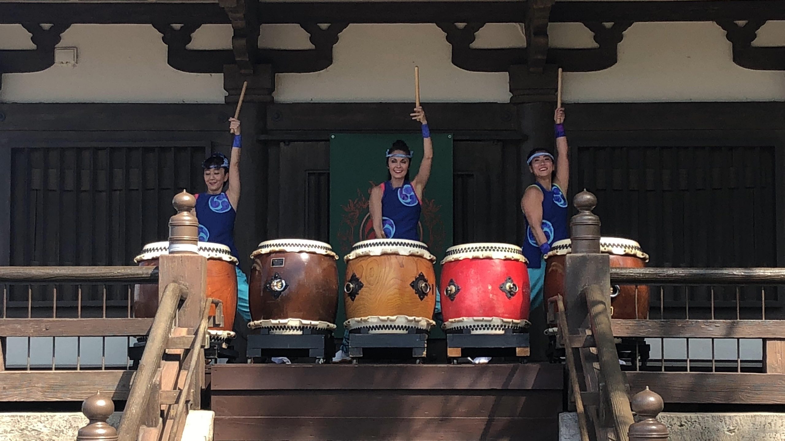 Final performance of Matsuriza Taiko Drum Group in Epcot Chip and Company