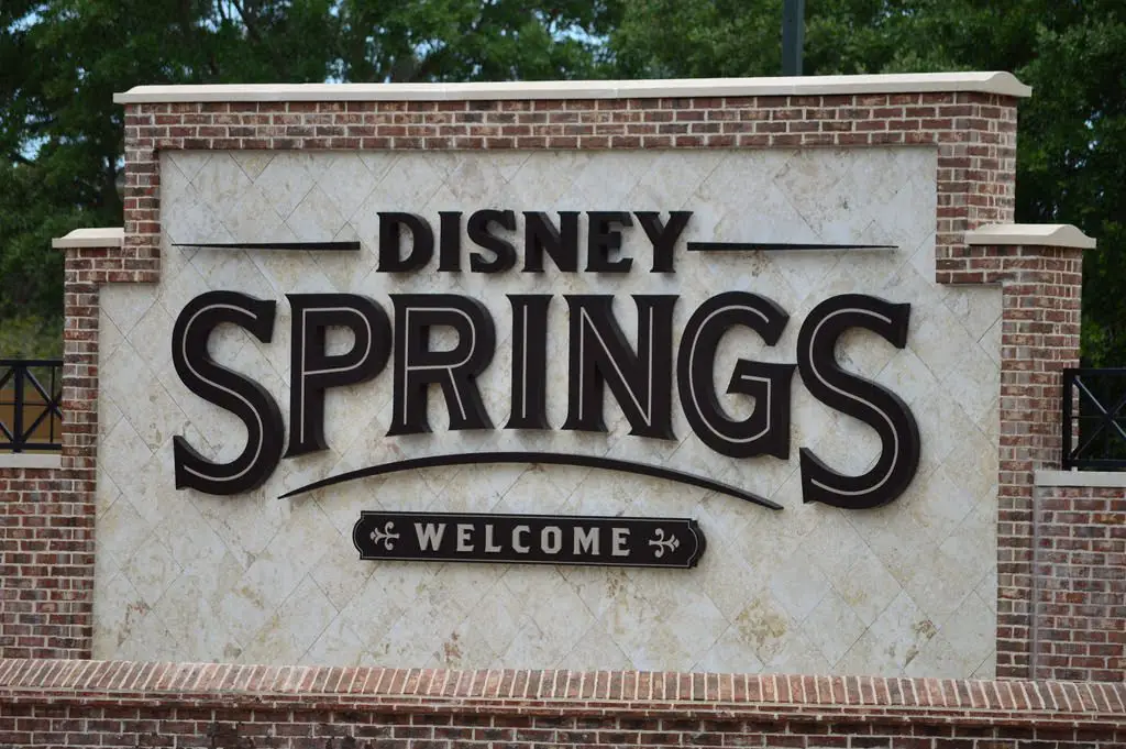 Custodians returning to work at Disney Springs ahead of May 20th Reopening