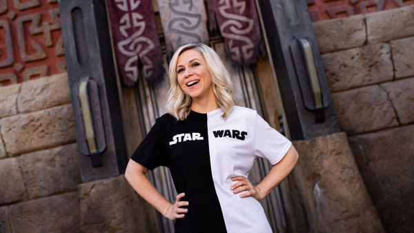 Ahsoka Tano Actress Ashley Eckstein Reads "Star Wars: The Galaxy Needs You"