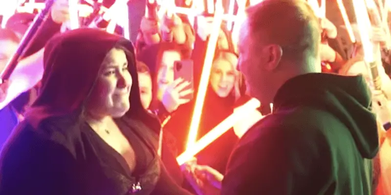 ‘Star Wars’ Fan Proposes in Front of the Millennium Falcon in Star Wars: Galaxy’s Edge