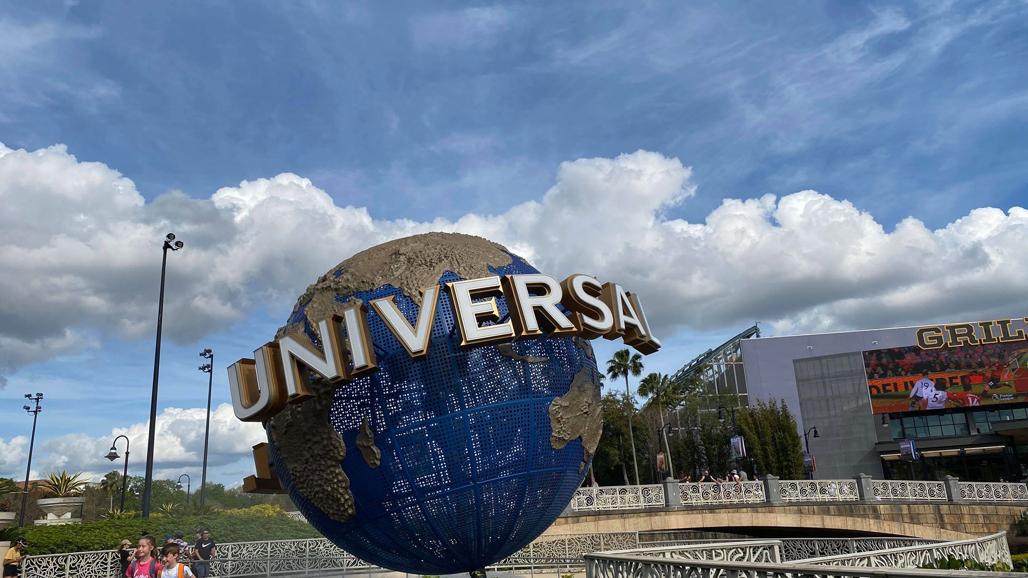 Universal Orlando Extends Closure through mid April