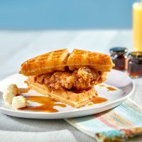 Universal Orlando Reveals Exclusive look at the Food and Drinks at Endless Summer Resort - Dockside Inn and Suites