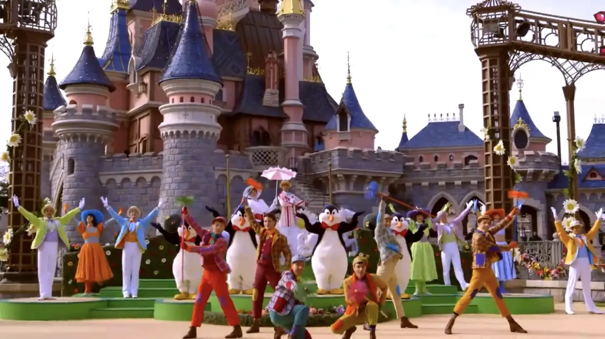 Welcome to Spring with your favorite Disney Characters at Disneyland Paris