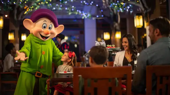 Disney Changes Booking Window for Disney World Dining Reservations