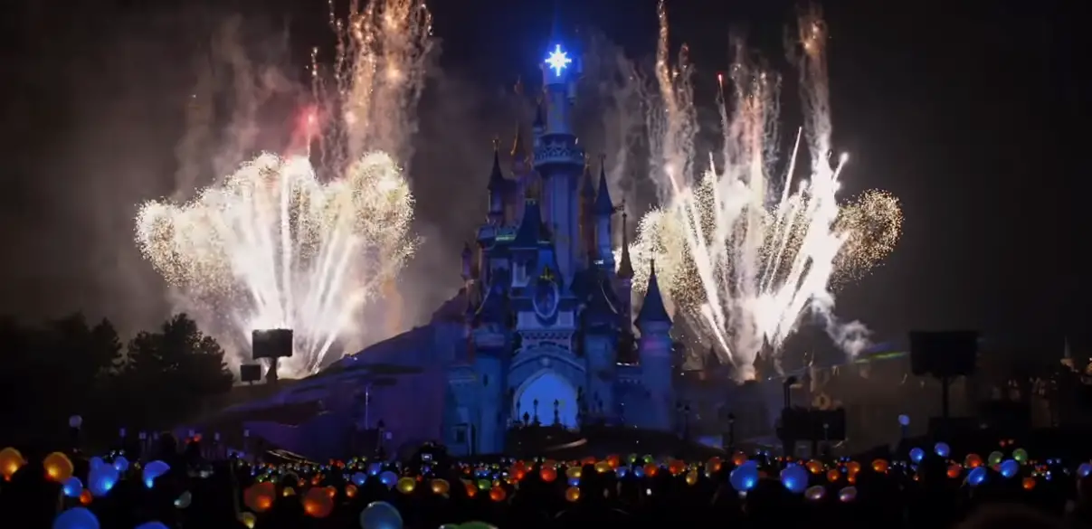 Video: Walk down memory lane with Disney Dreams night-time spectacular from Disneyland Paris