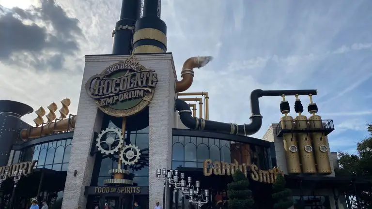 List of Restaurant and Retail Locations Open at Universal Studios
