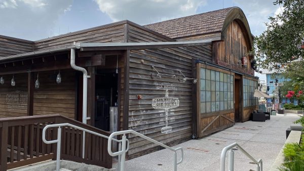 Jock Lindsey's Hangar Bar closed after a state ban on alcohol