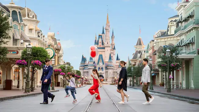 Disney World Now Accepting Reservations For VIP Tours!