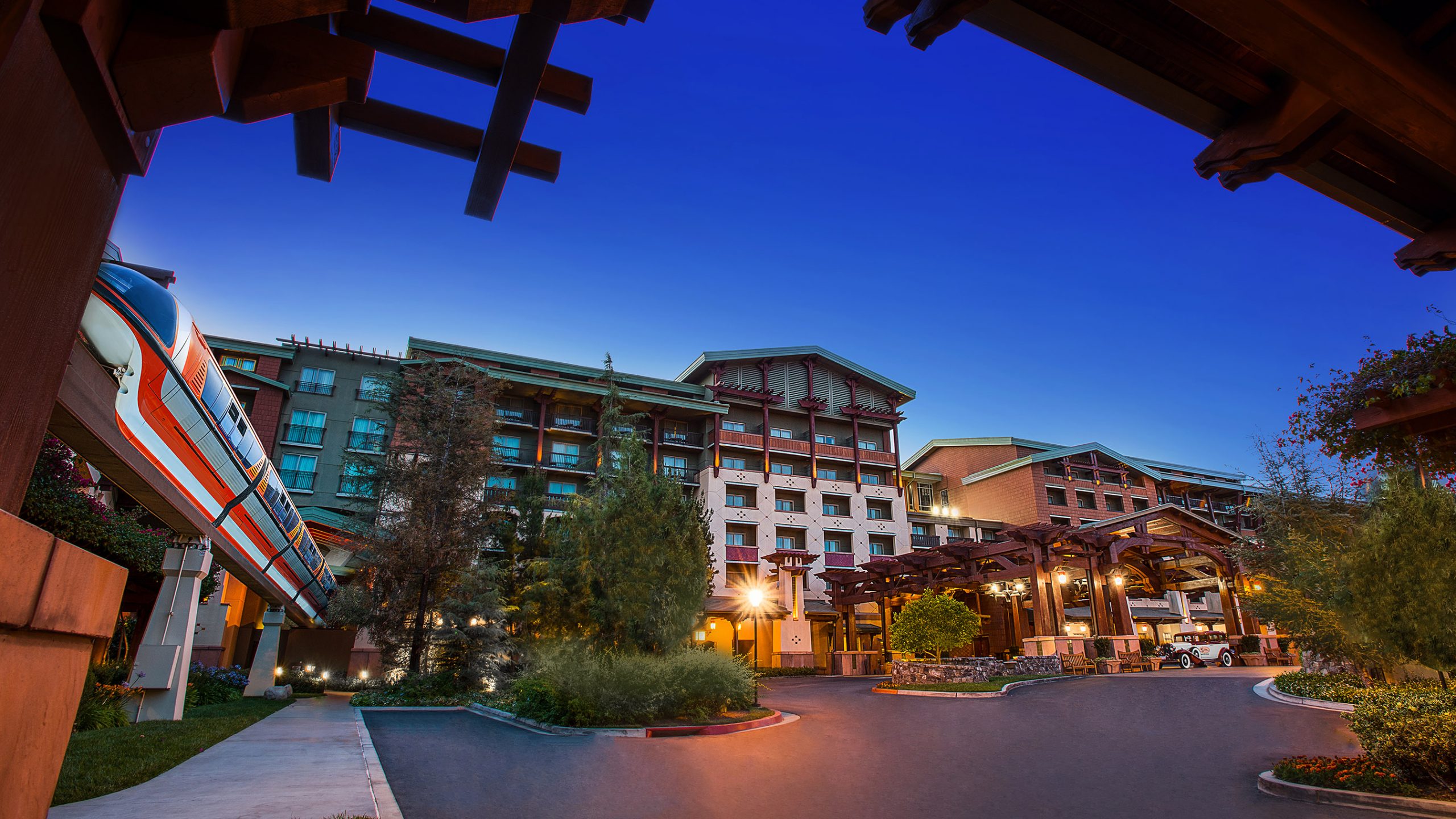 Emails Being sent to Guests with July Disneyland Resort Hotel Bookings