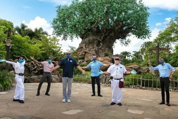 Bob Chapek, Josh D'Amaro & Disney Cast Members welcome guests back to Walt Disney World