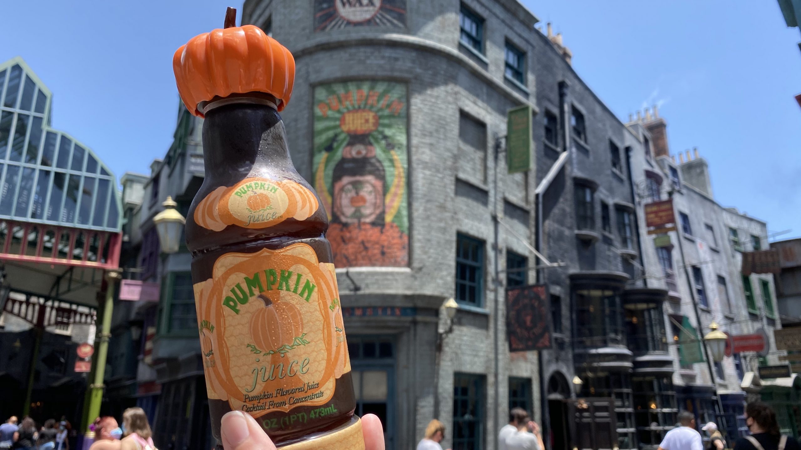 Harry Potter’s Pumpkin Juice Is The Perfect Treat For Fall