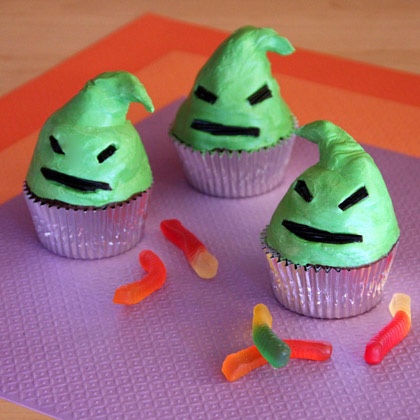 Oogie Boogie Cupcakes Are The Perfect Halloween Treat!