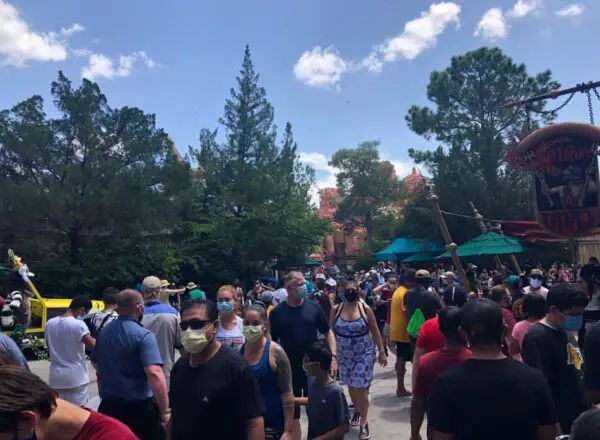 All 3 Universal Orlando Theme Parks closed due to capacity