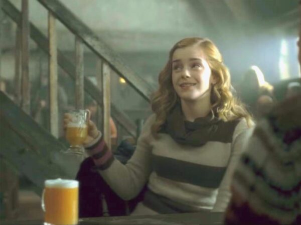 Harry Potter Fans Rejoice! Warner Bros. is Now Selling Bottled Butterbeer