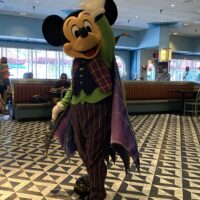 Celebrate Halloween With Minnie At Hollywood & Vine