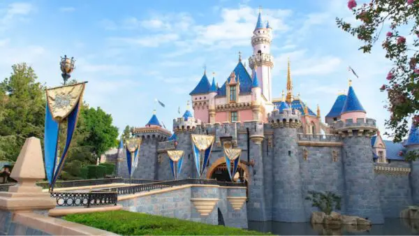 Disneyland Cancels more October Reservations