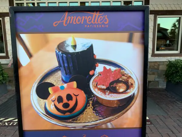 Black Flame cake at Amorettes in Disney Springs